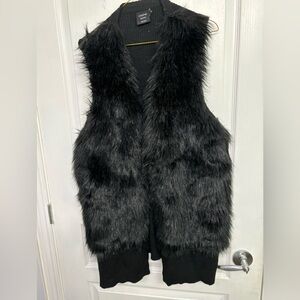 Cliche Couture Woman Wool/Polyester Blend  Black Faux Fur Sleeveless Vest Sz 1X